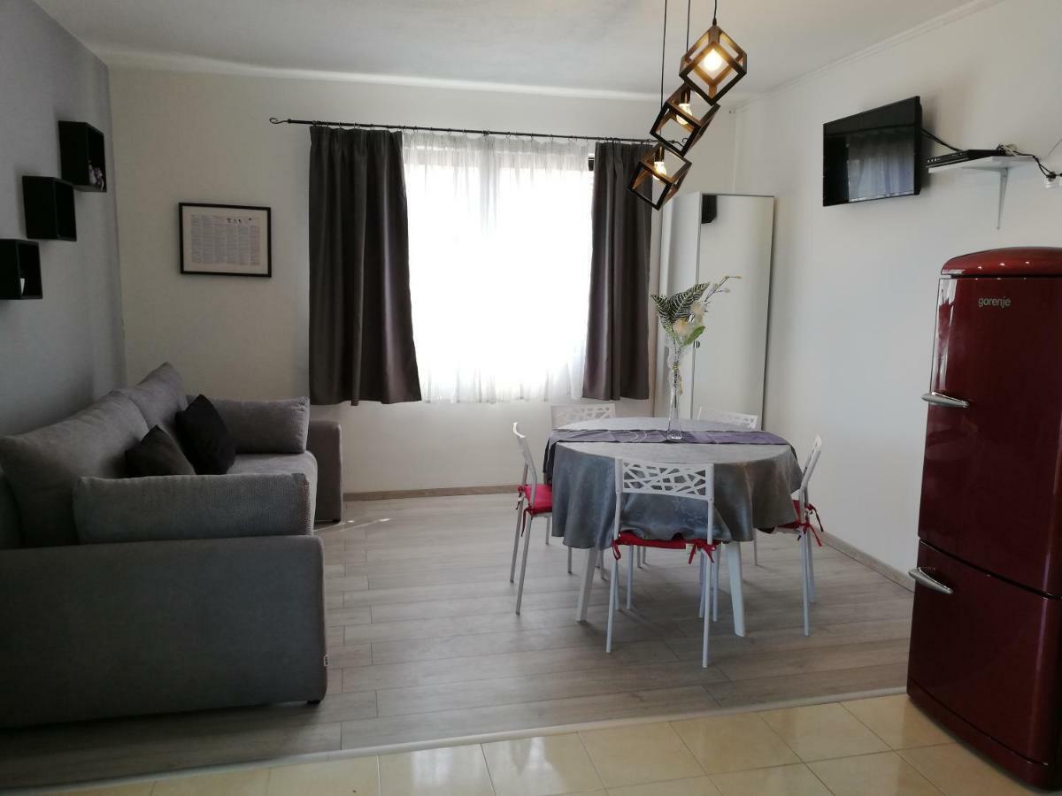 Apartment Stojan A1 Марина Экстерьер фото