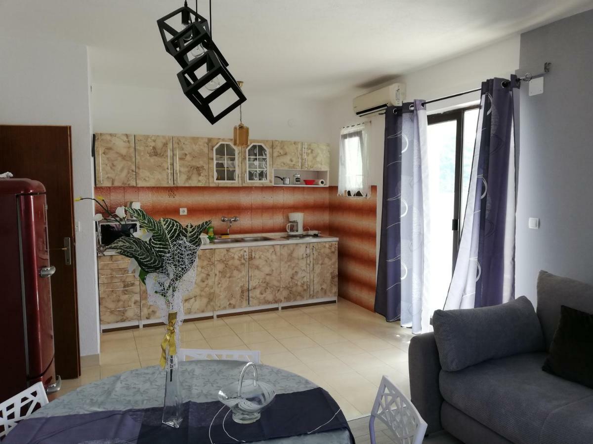 Apartment Stojan A1 Марина Экстерьер фото